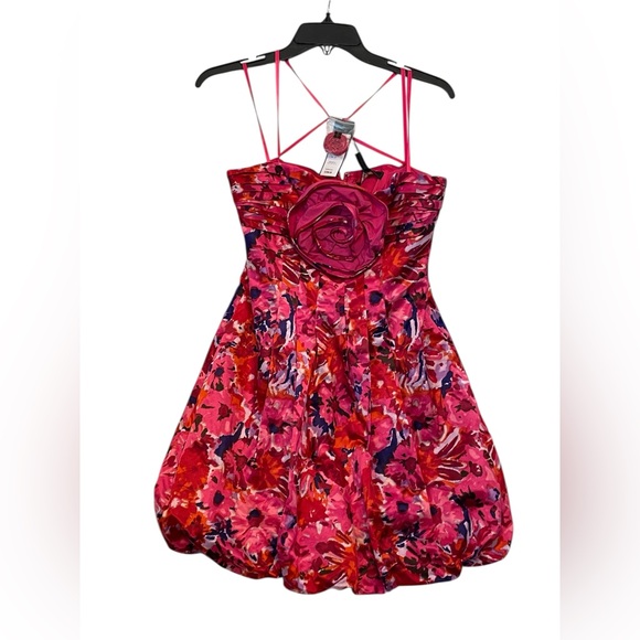 NWT BCBGMAXAZRIA BCBG Women Pink FLOWER ROSE‎ Floral print Cocktail Dress Size 8 - Picture 1 of 13